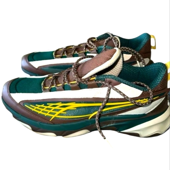 Puma Carbon Artisanal Lace Up Sneakers - Picture 1 of 6